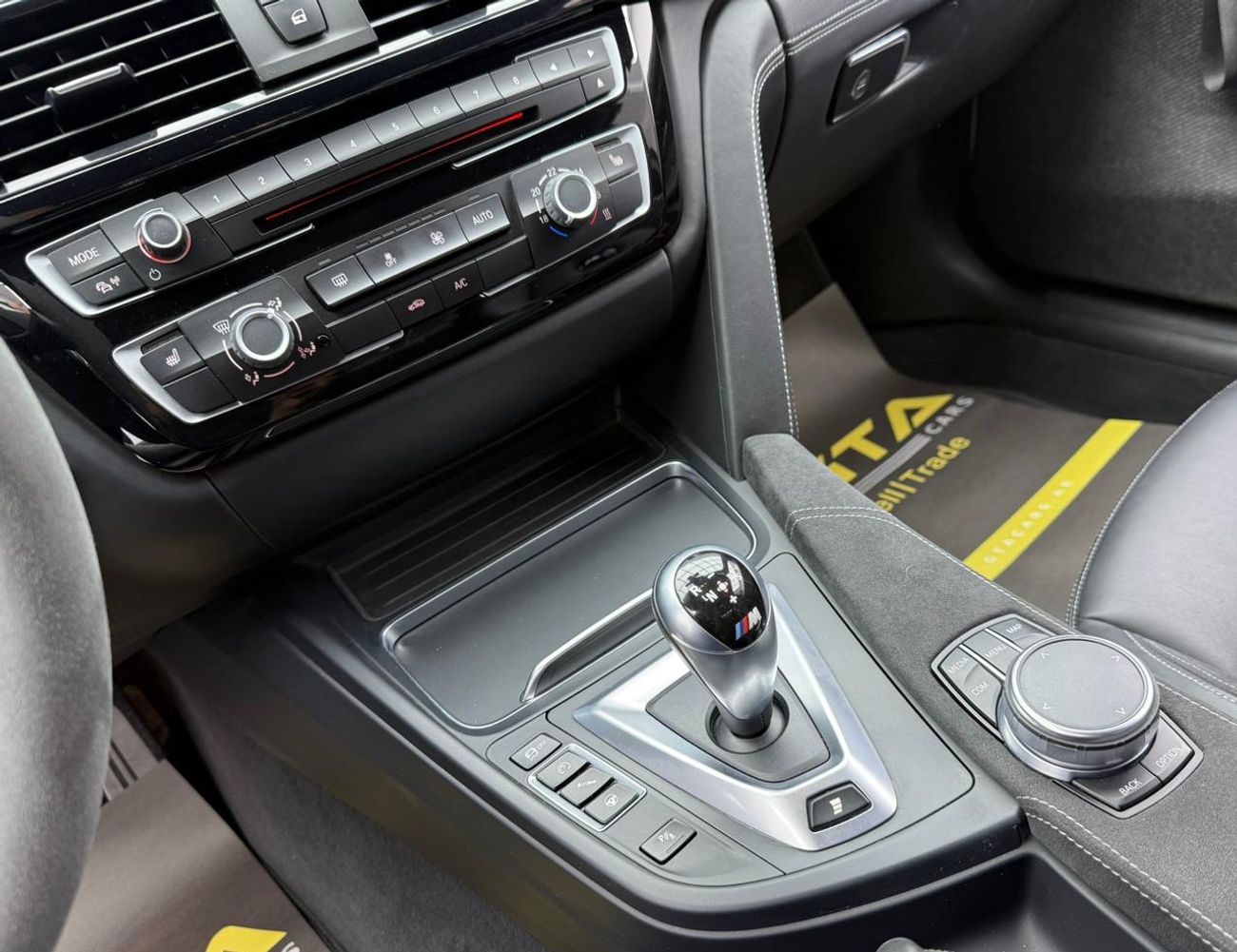 BMW M4 CS 3.0L 2018 BMW M4 Club Sport ,Full BMW Service History ,Excellent Condition ,GCC