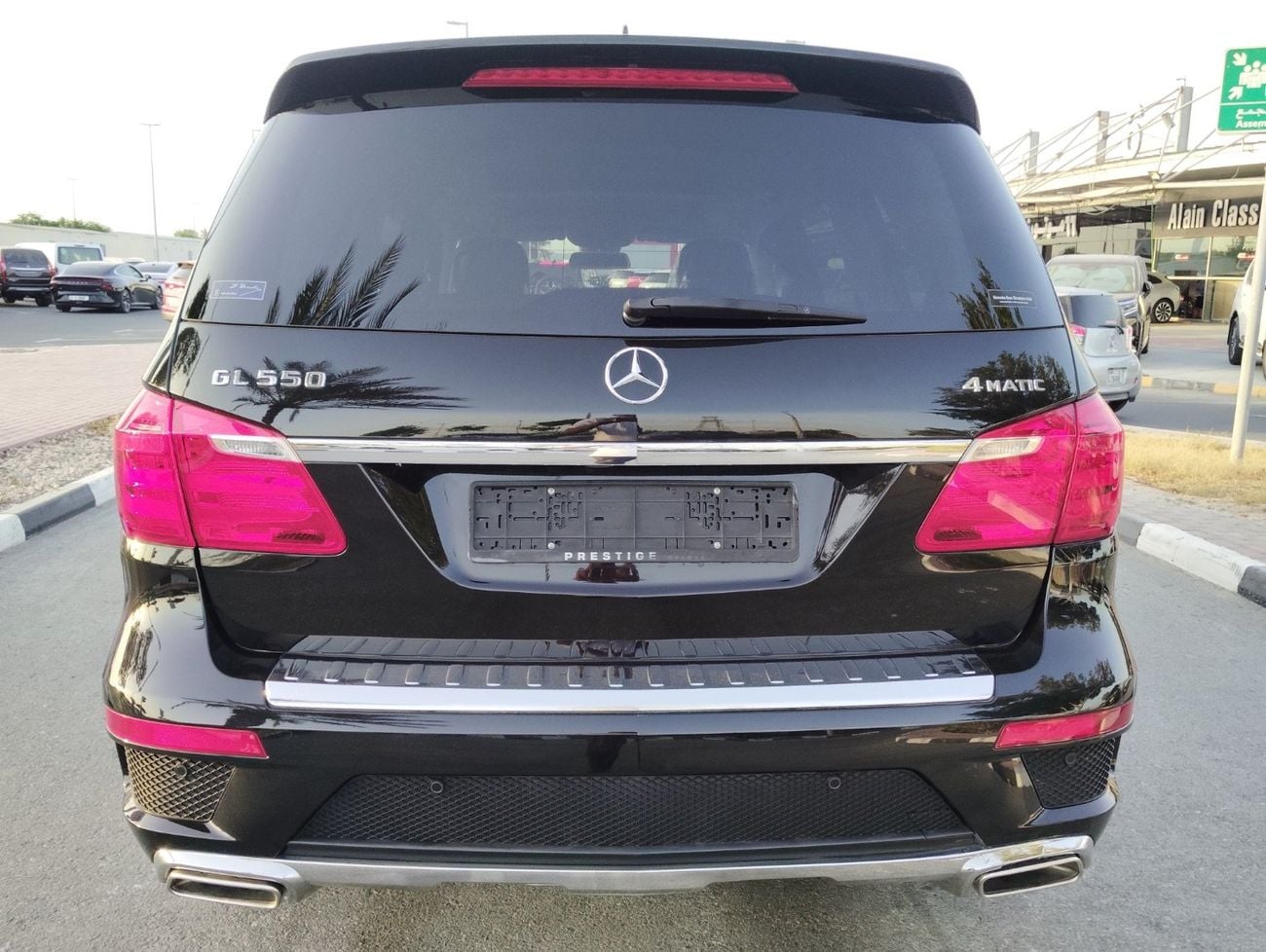 Mercedes Benz GL550 