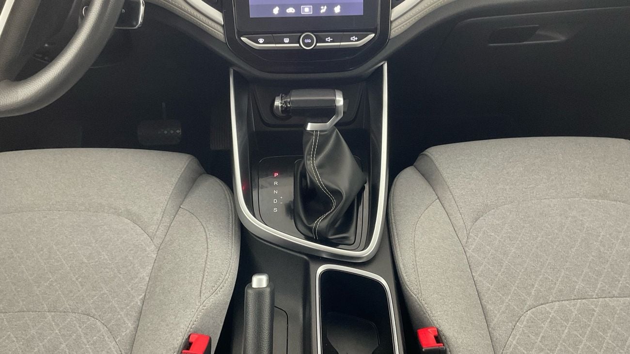 Chevrolet Captiva LS | upto AED 20,000 Ramadan Discount | Guaranteed Warranty | 0 Down Payment