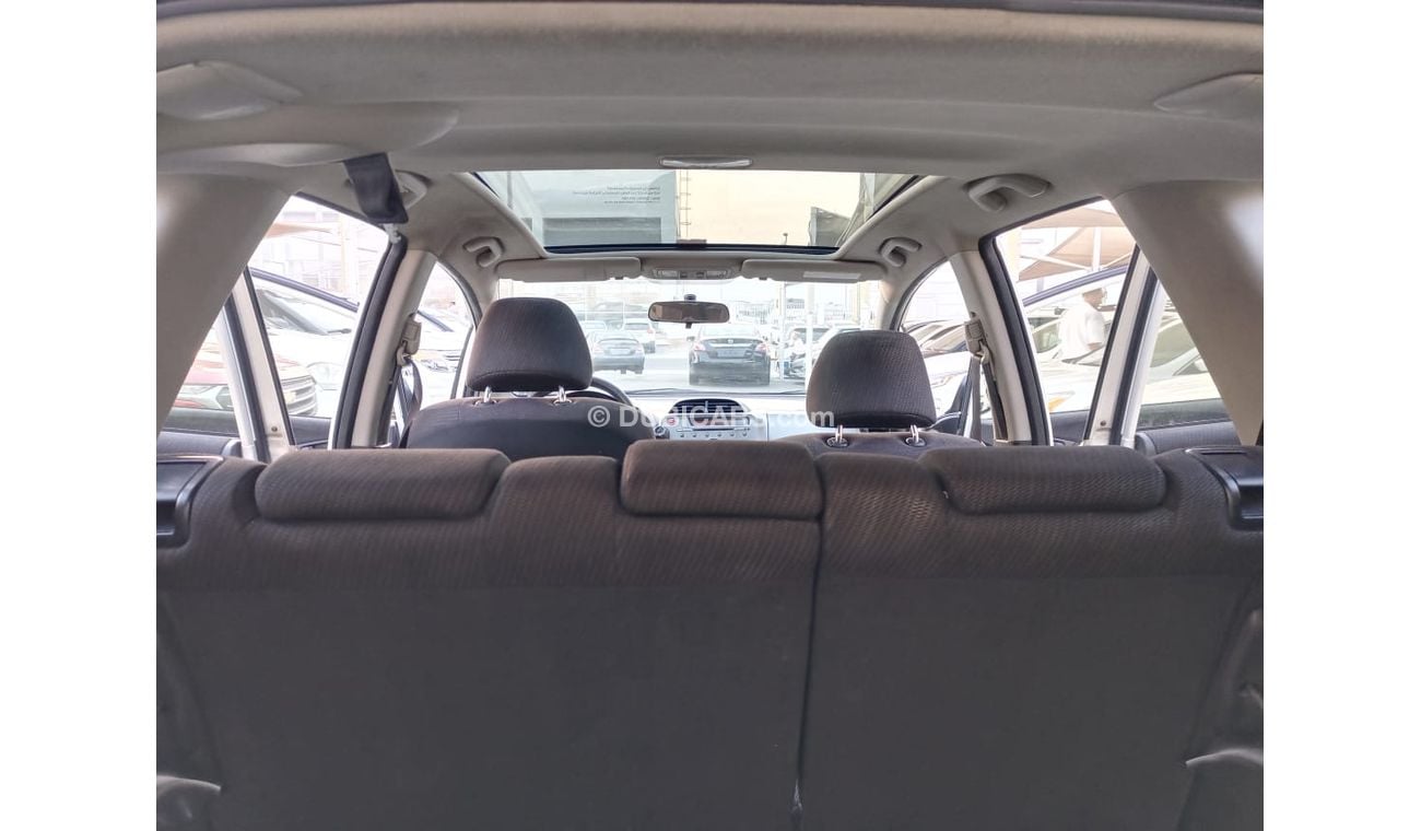 Honda Jazz Gulf model 2014 hatchback, panoramic, cruise control, alloy wheels, excellent condition