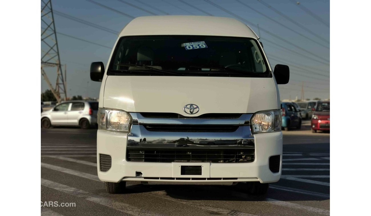 Toyota Hiace 2.7L PETROL, 15" TYRE, 15 SEATS, KEY START (LOT # 706)