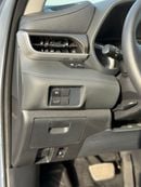 Toyota Highlander Hybrid leather seats,push start,blind spot