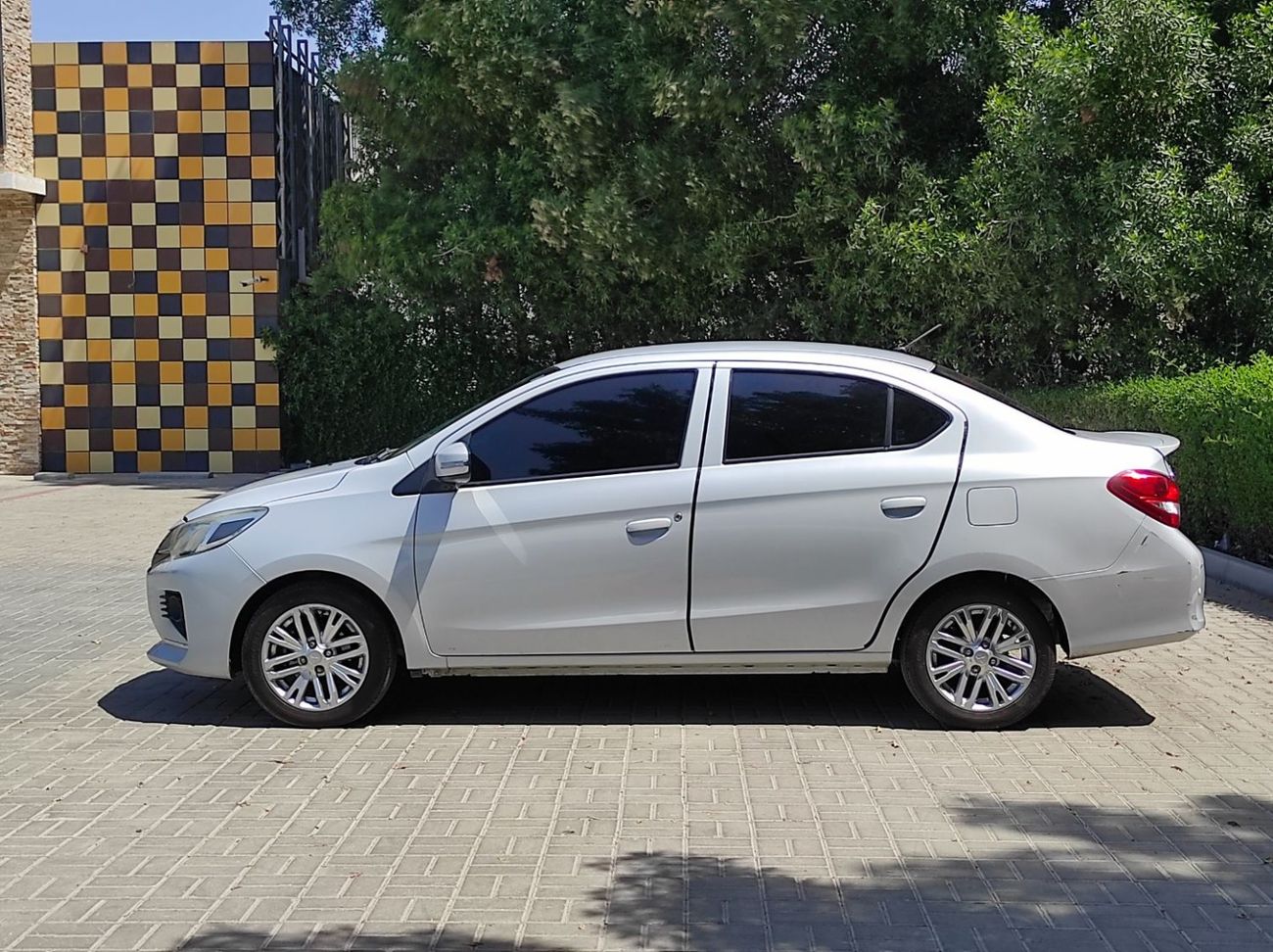 Mitsubishi Attrage GLX Premium 1.2L Mitsubishi Atrage 2021 1.2 full automatic Gcc