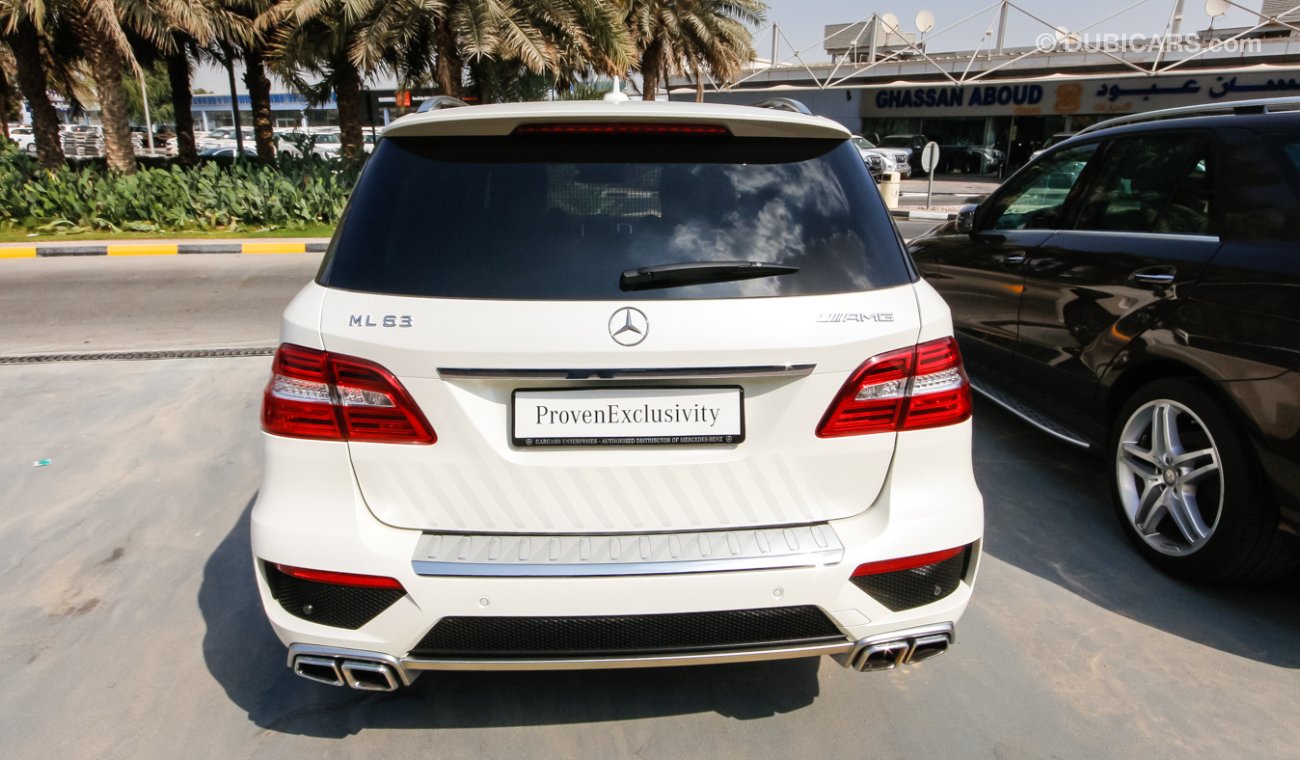 Mercedes-Benz ML 63 AMG V8 BITURBO