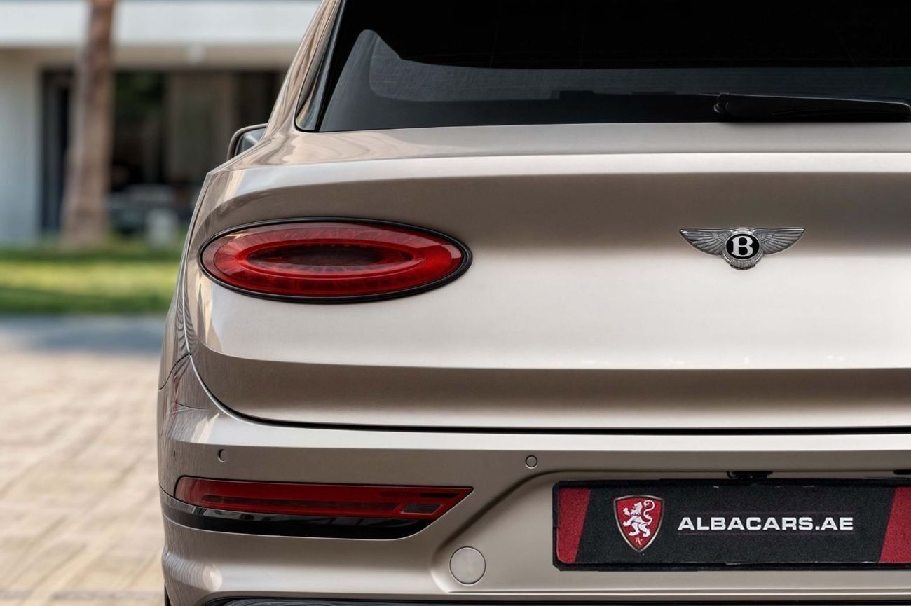 بنتلي بينتايجا V8 | 11,750 P.M  | 0% Downpayment | Full Bentley History!