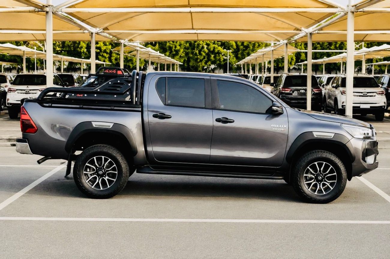 تويوتا هيلوكس Toyota Hilux Model 2020 Diesel 2.8 Grey Colour