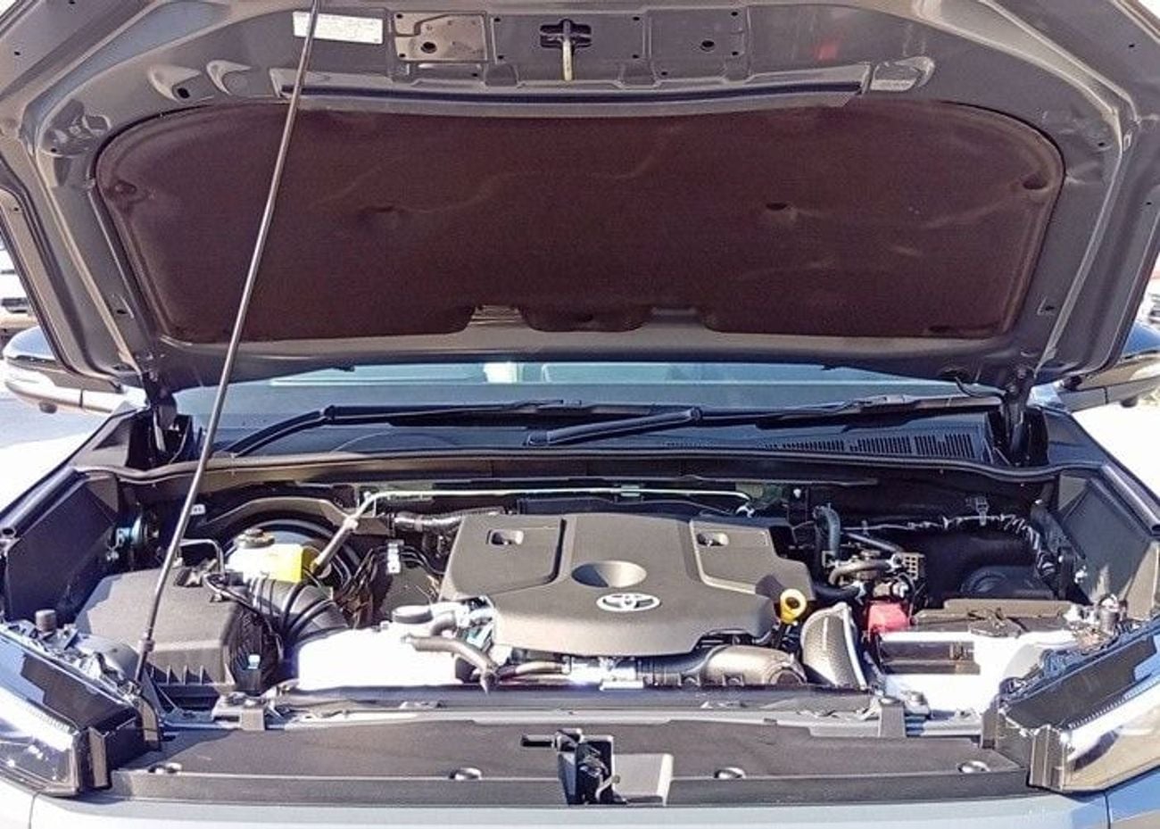 Toyota Hilux DLX New Toyota travo pickup Hilux 2026 RHD diesel engine