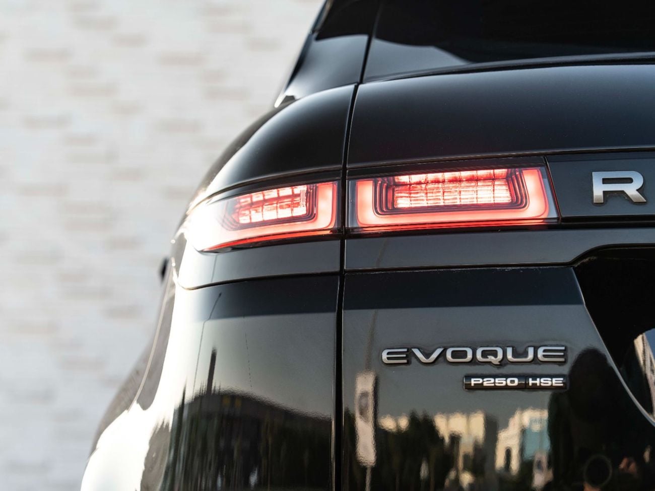 لاند روفر رانج روفر إيفوك P250 2.0L (245 HP)