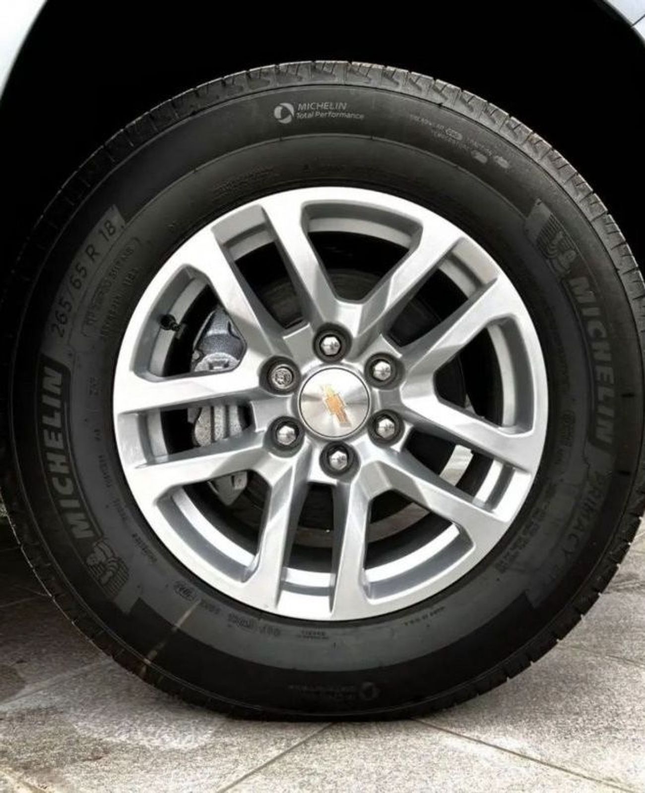 Chevrolet Tahoe LS 5.3L RWD