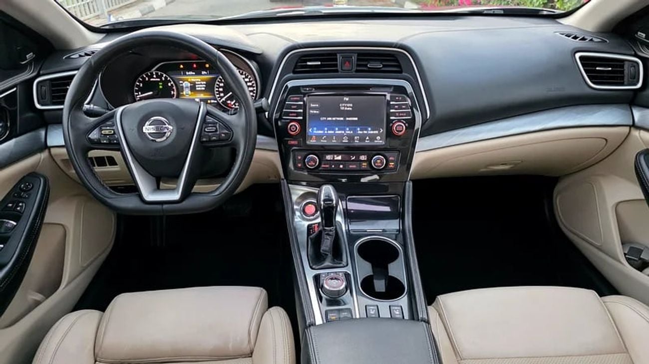 Nissan Maxima full option| GCC