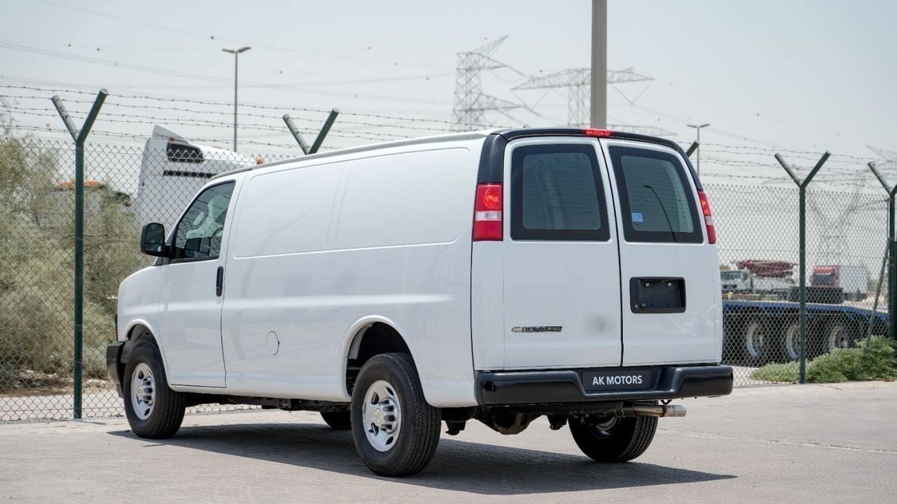Chevrolet Express Chevrolet Express Cargo 6.6L V8 Petrol 2024 MY