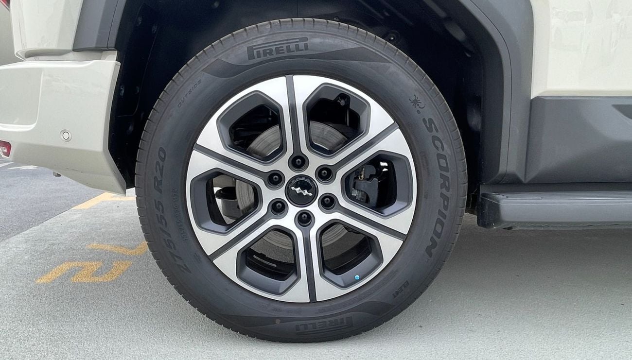 BYD Leopard 5 1.5L-4CYL 680HP. COM RANGE 1,200+ KM . HYBRID