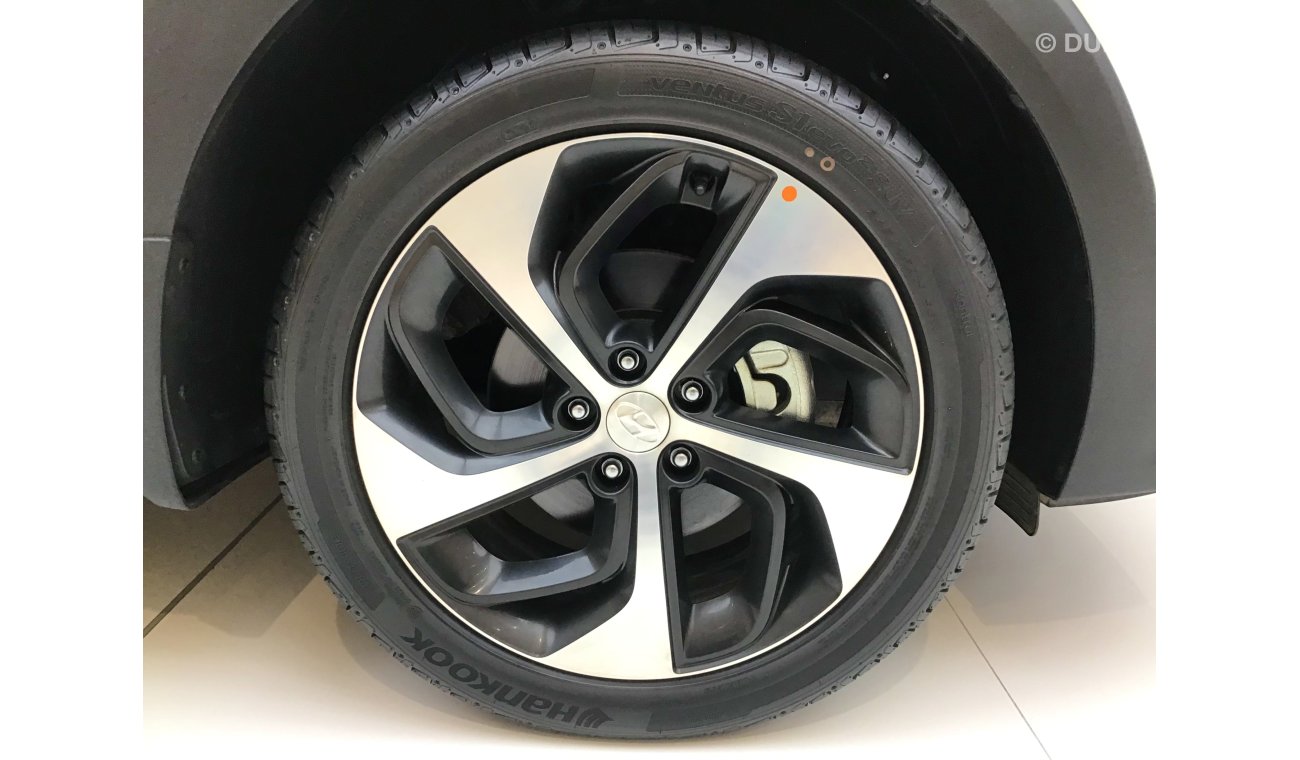 Hyundai Tucson TL GLS ROYAL 2.0L 2017 Model with GCC Specs