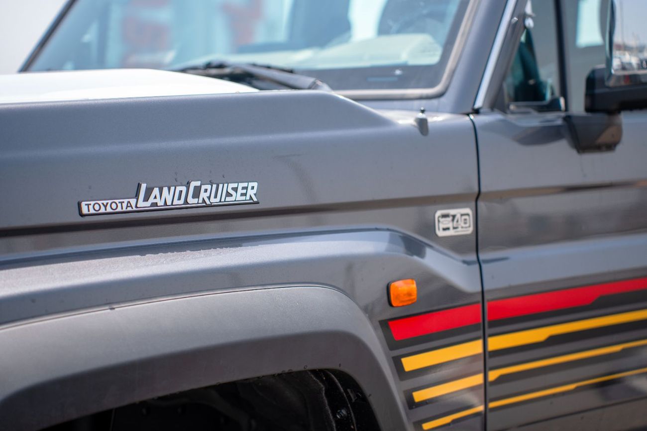 تويوتا لاند كروزر 70 LX 2.8L Diesel 3 Doors 2025