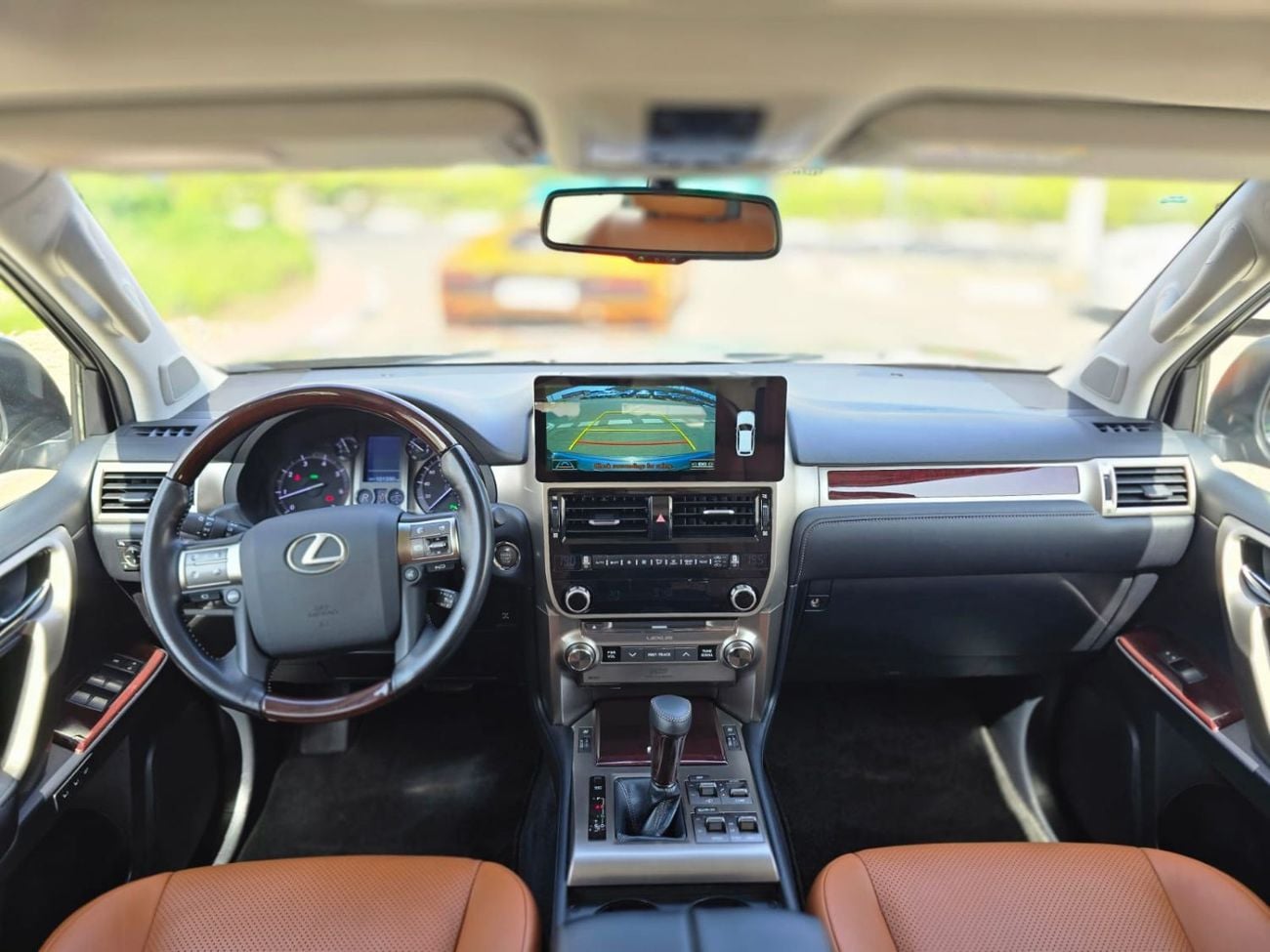 Lexus GX460 Platinum 4.6L 2018 GCC AL FUTTAIM LEXUS FULLY LOADED WITH FULL AGENCY SERVICE HISTORY IN MINT CONDIT