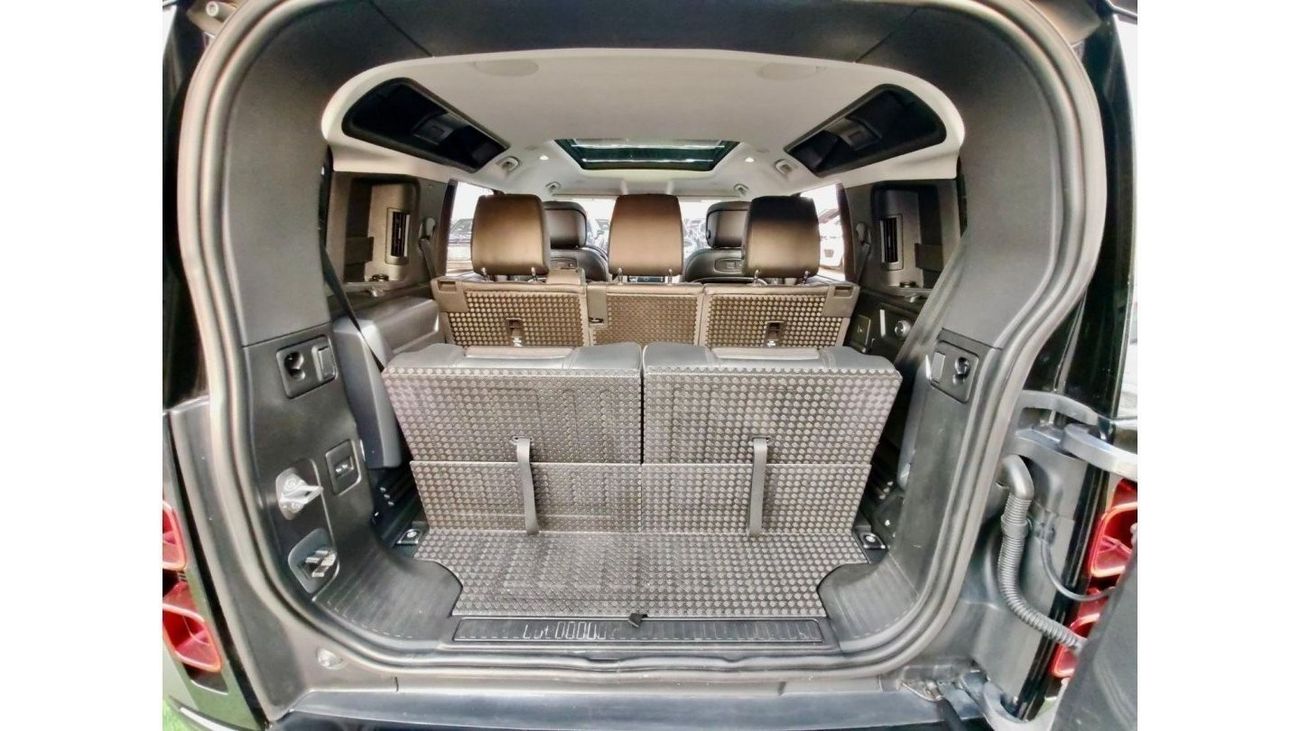 لاند روفر ديفندر P400 90 HSE Warranty one year