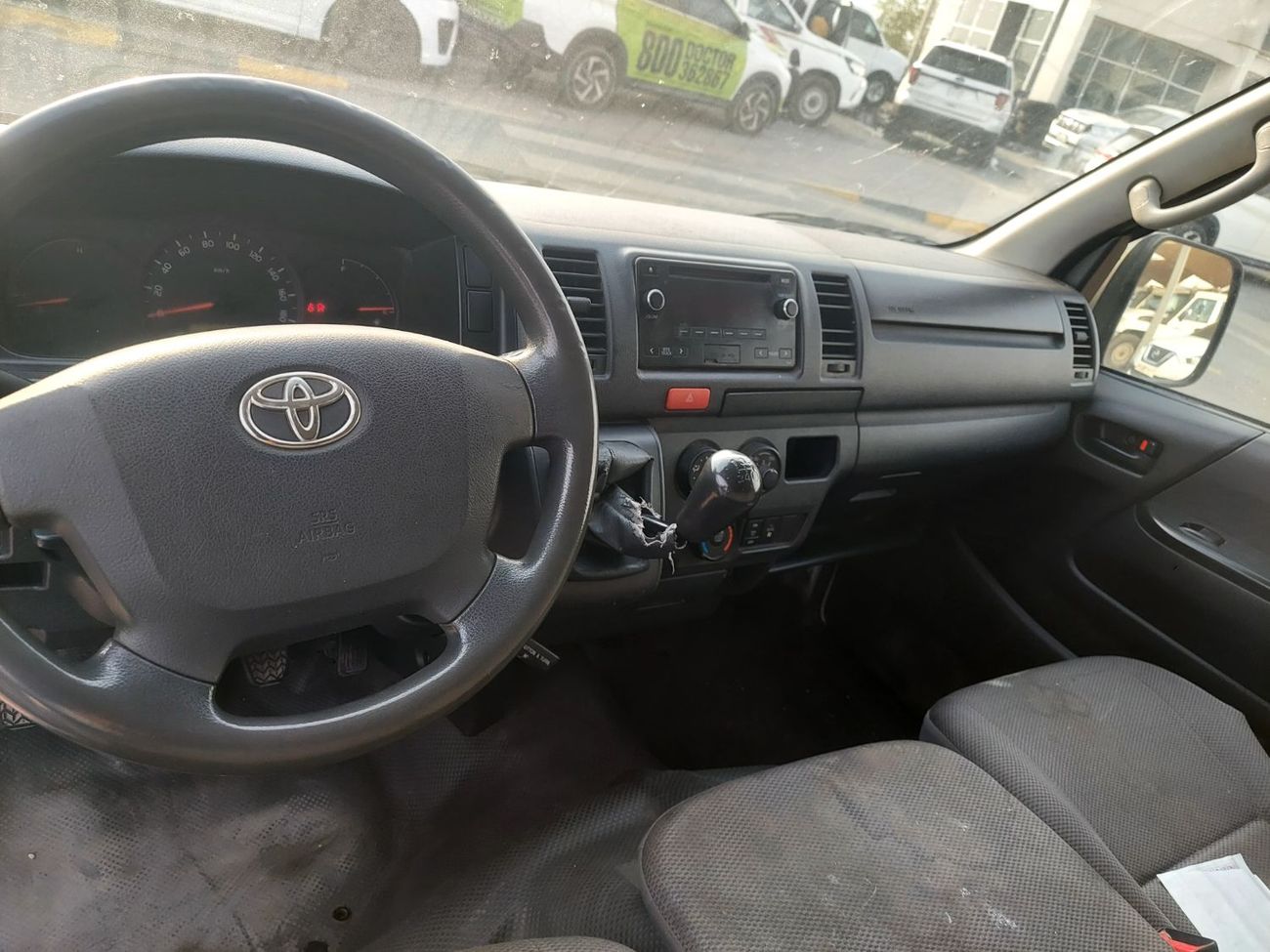 Toyota Hiace 2.5l DIESEL MANUAL TRANSMISSION
