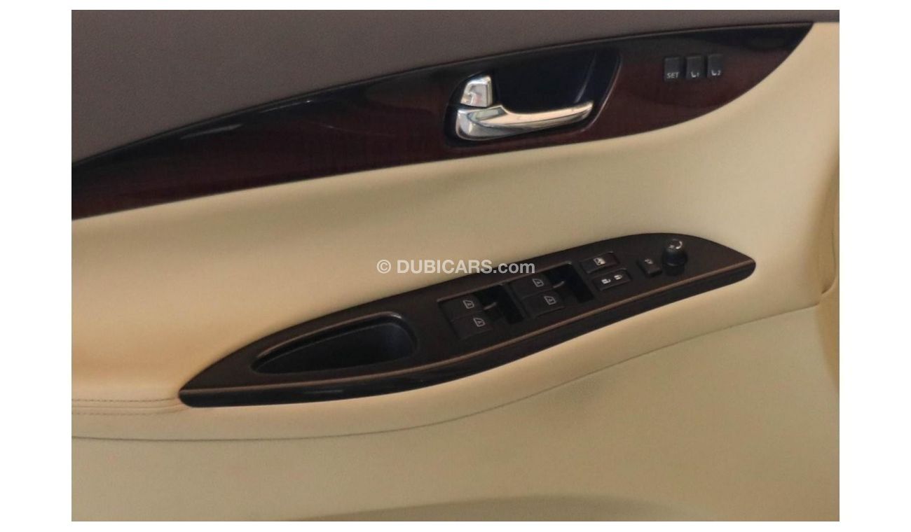 Infiniti QX50 Luxury Infiniti QX50 2015 (LOWEST MILEAGE)