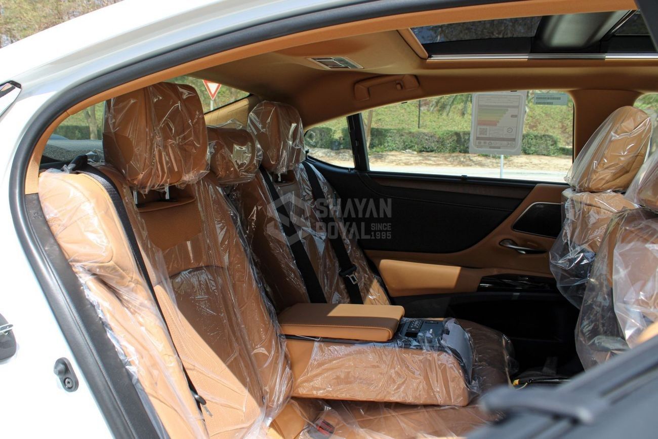 لكزس ES 350 LHD 3.5L FULL OPTION PETROL V6 AT WITH MARK LEVINSON SPEAKER 2025MY | EXPORT ONLY