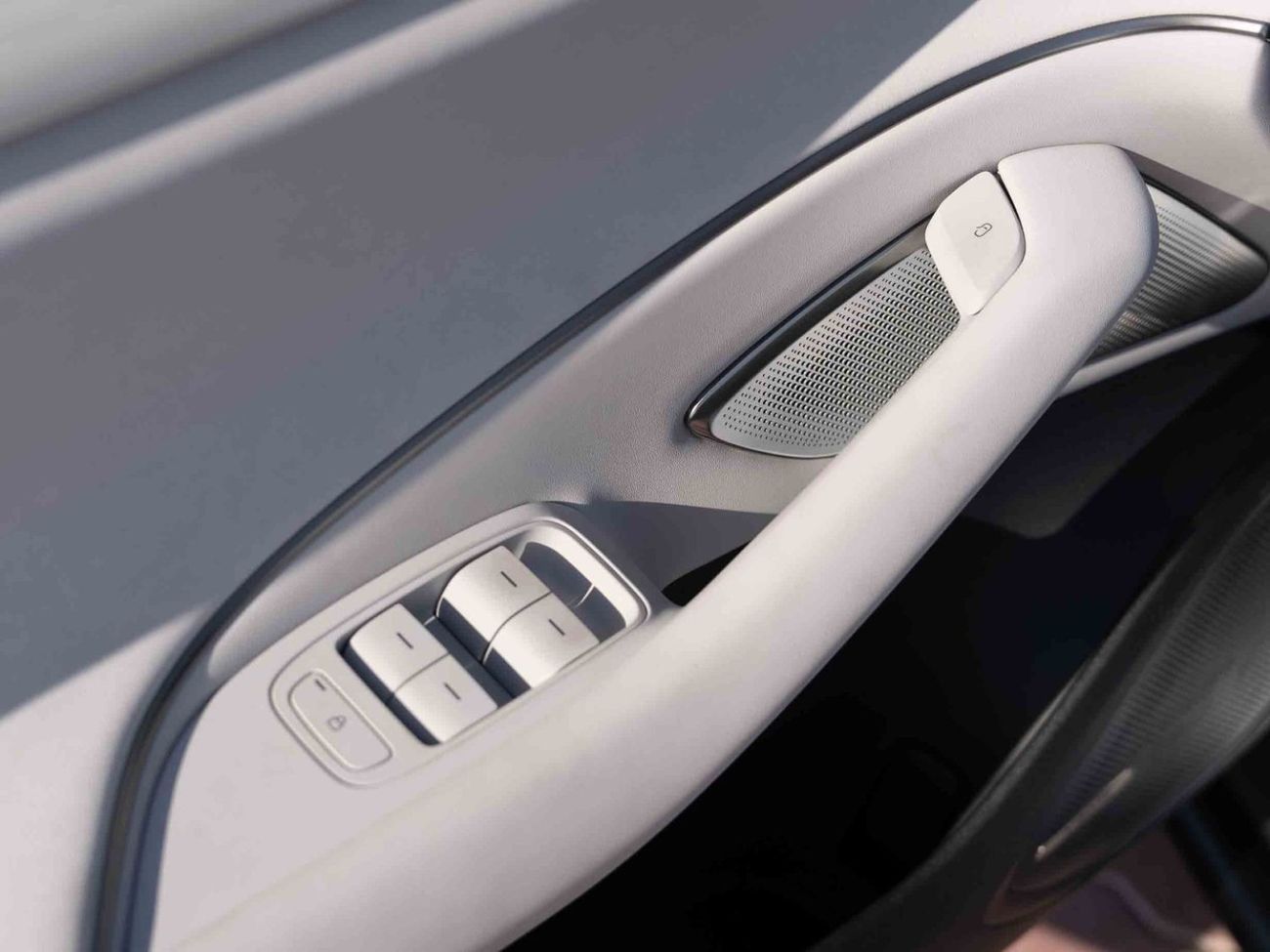 Xiaomi SU7 2025 Xiaomi SU7 Max 21" Sport Wheels - White inside Grey | Export Price