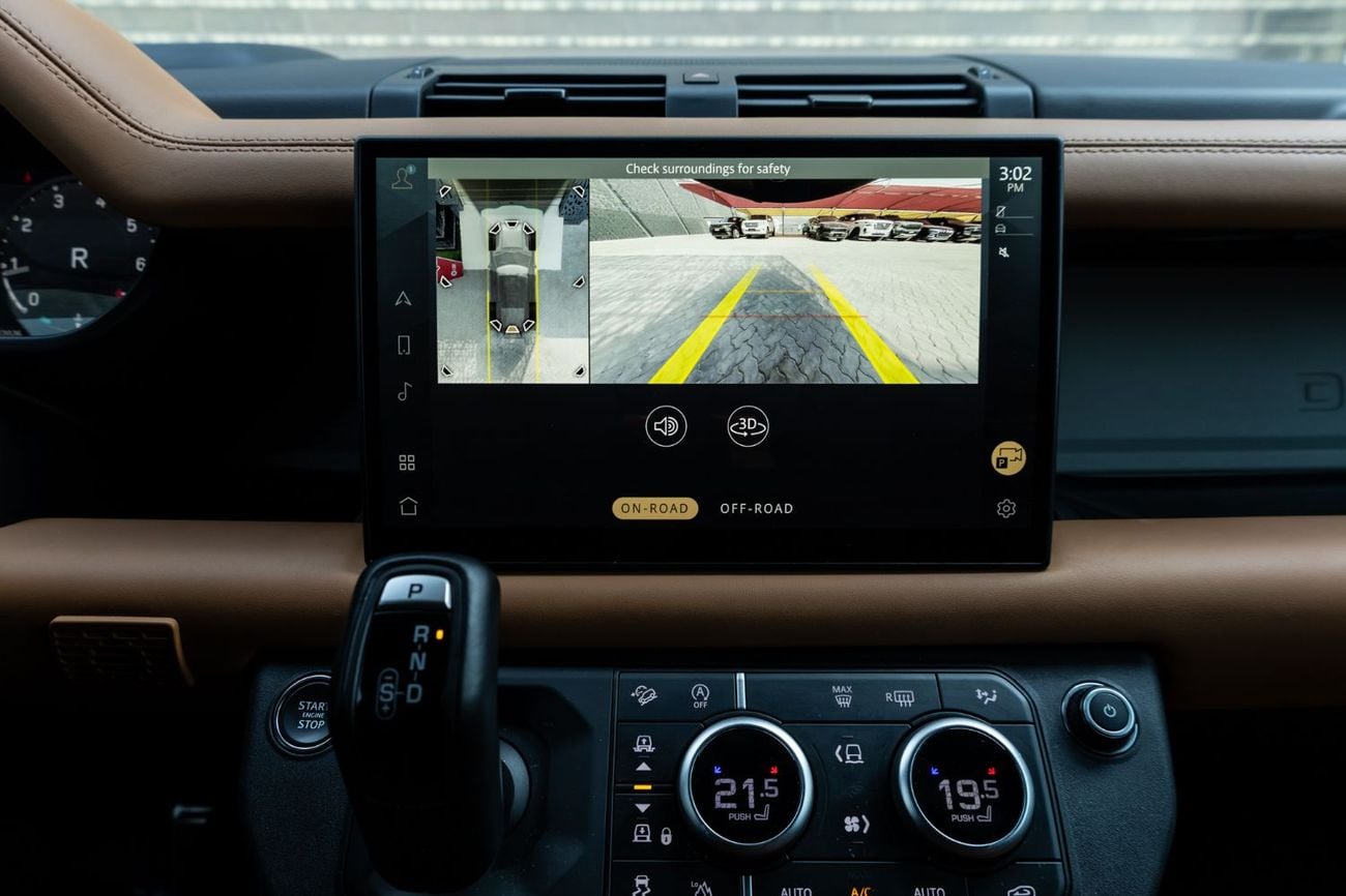 Land Rover Defender P400 90 HSE 3.0L (5 Seater)