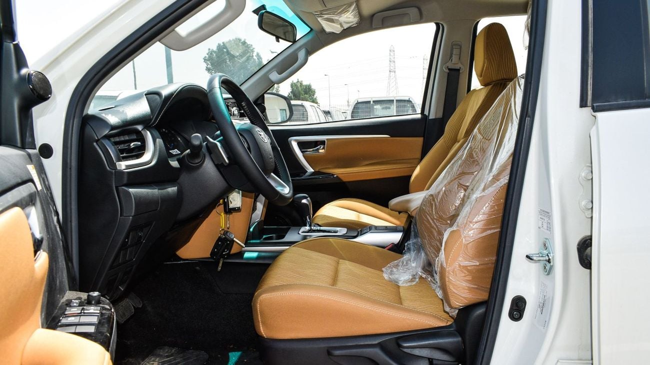 Toyota Fortuner ECT0026 - Toyota Fortuner 4.0L Petrol Auto 4wd V6 White