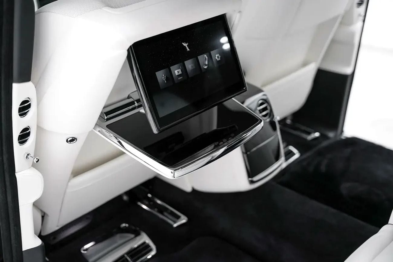 Rolls-Royce Phantom EWB WITH WARRANTY AND SERVICE CONTRACT