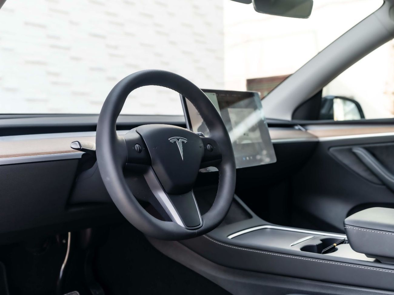 Tesla Model Y Long Range (AWD)