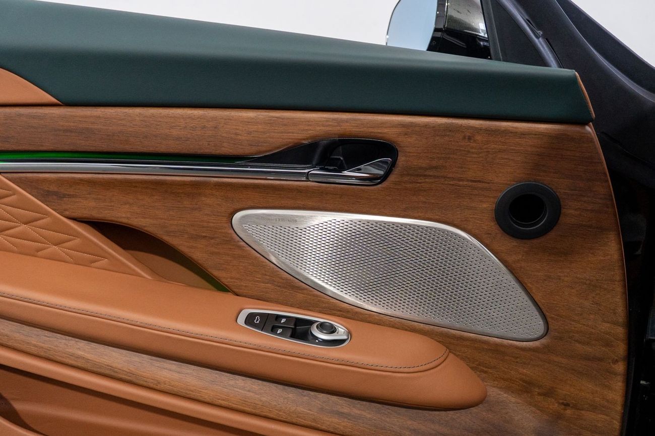 Aston Martin DB DB12 / Warranty and Service Contract