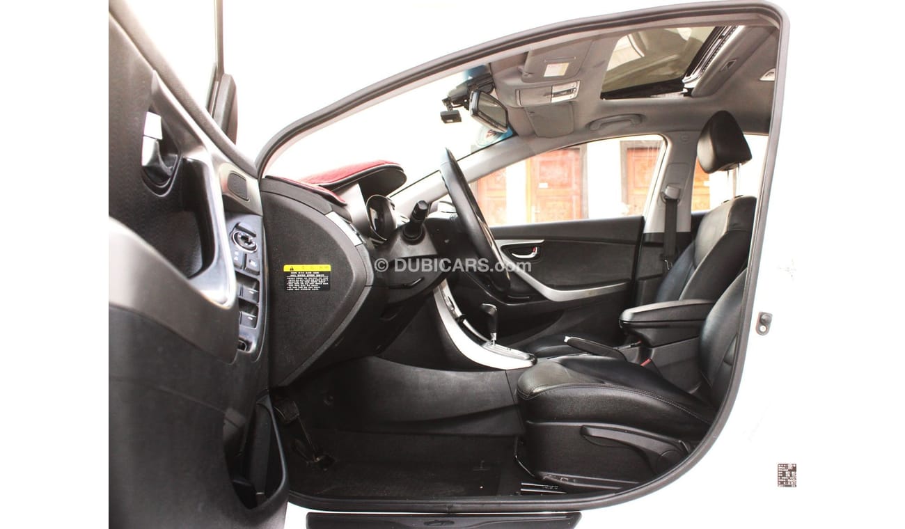 هيونداي افانتي هيونداي افانتي 2012 بحالة ممتازة وارد كوريا اوراق جمارك بدون حوادث