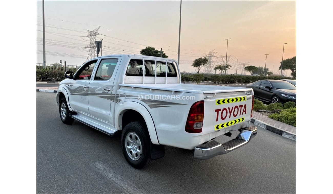 Toyota Hilux TOYOTA HILUX 4X4 DIESEL DOUBLE CABIN 2007 GULF SPACE