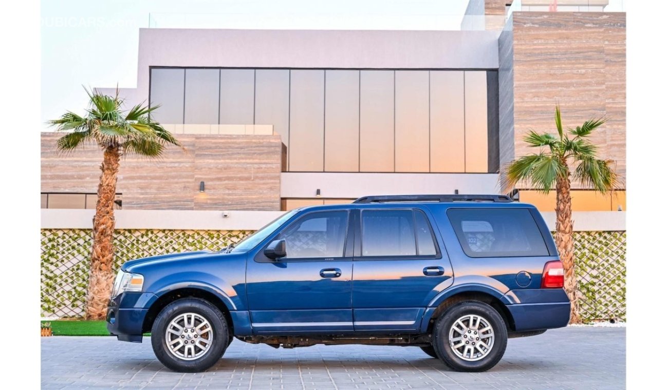 Ford Expedition XLT | 1,197 P.M (3 years) | 0% Downpayment | Low Mileage