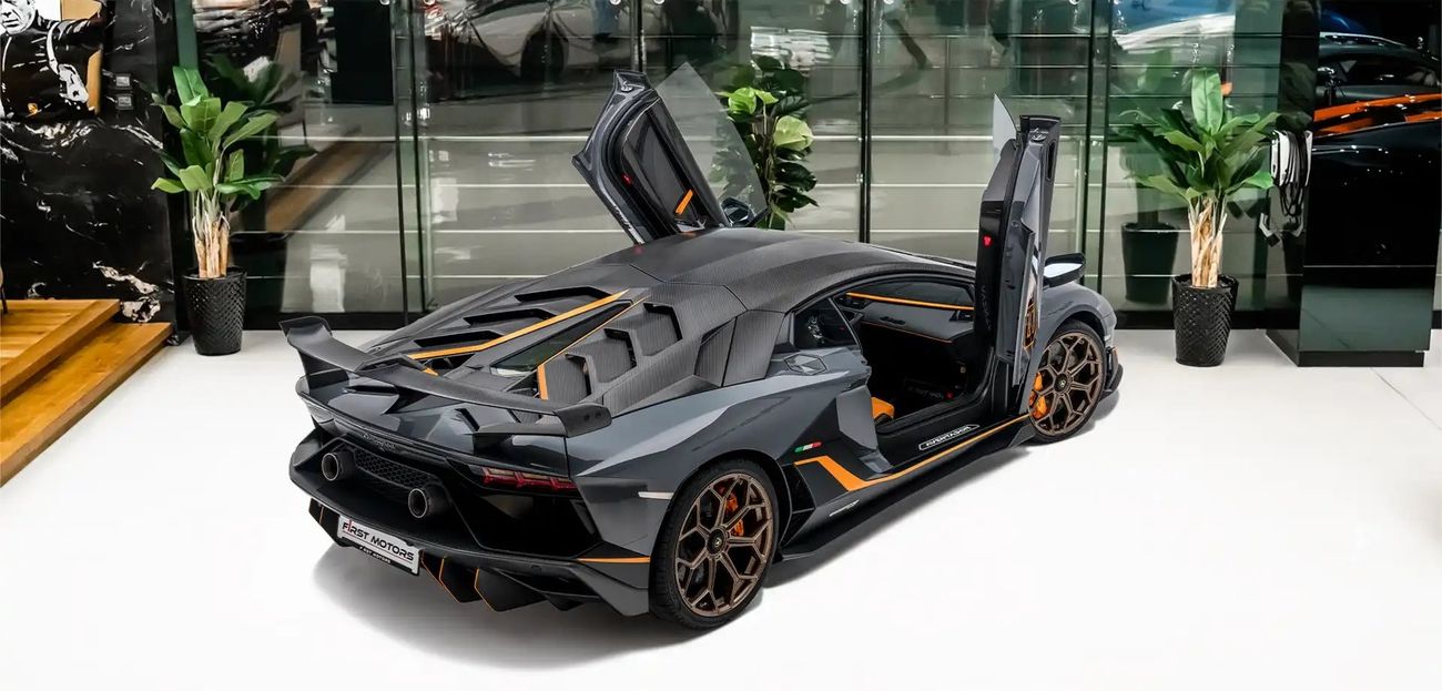 لامبورغيني أفينتادور 6.5L 12 Cylinder Naturally Aspirated Engine