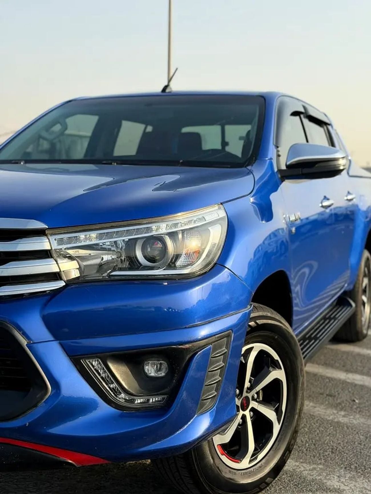 Toyota Hilux TRD V6 4.0L - GCC Specs - Full Option-In Excellent Condition