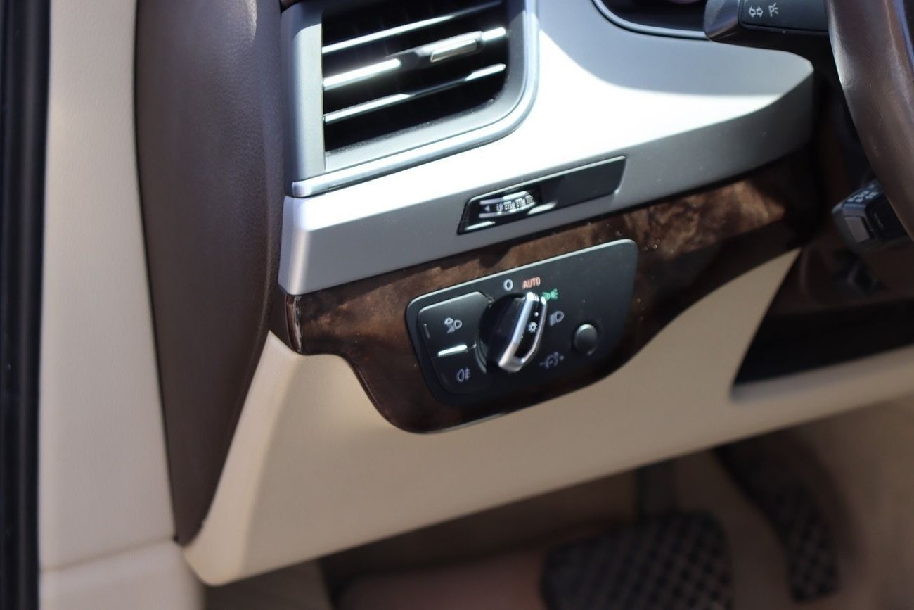 أودي Q7 45 TFSI quattro 3.0L Audi Q7 45 TFSI / 2016 / GCC / Free Accident / First Owner