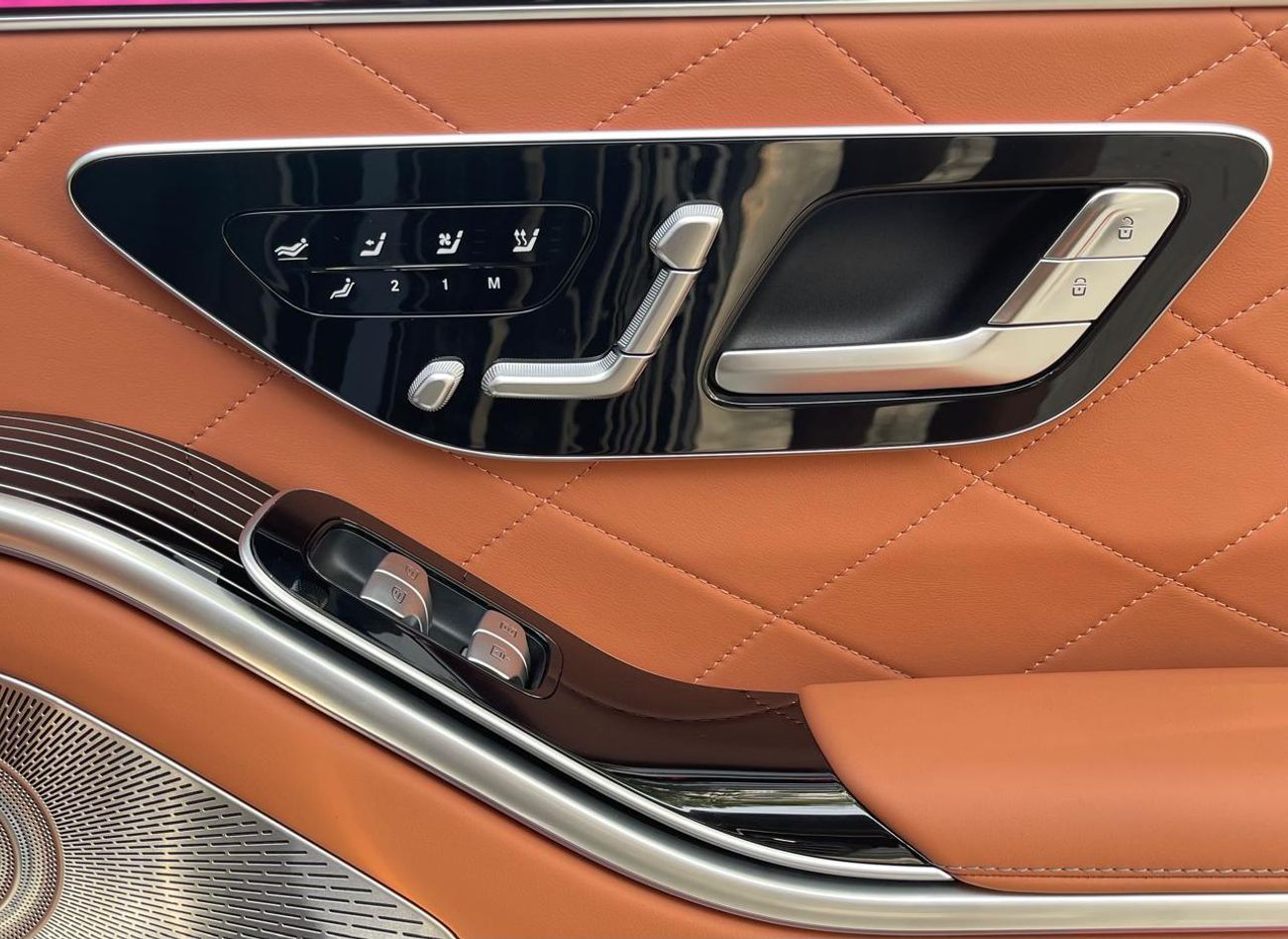 Mercedes-Benz S 580 4MATIC Exclusive 4.0L AMG 5 Years Warranty 2025 GCC