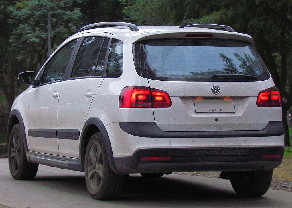 Volkswagen Fox exterior - Rear Right Angled
