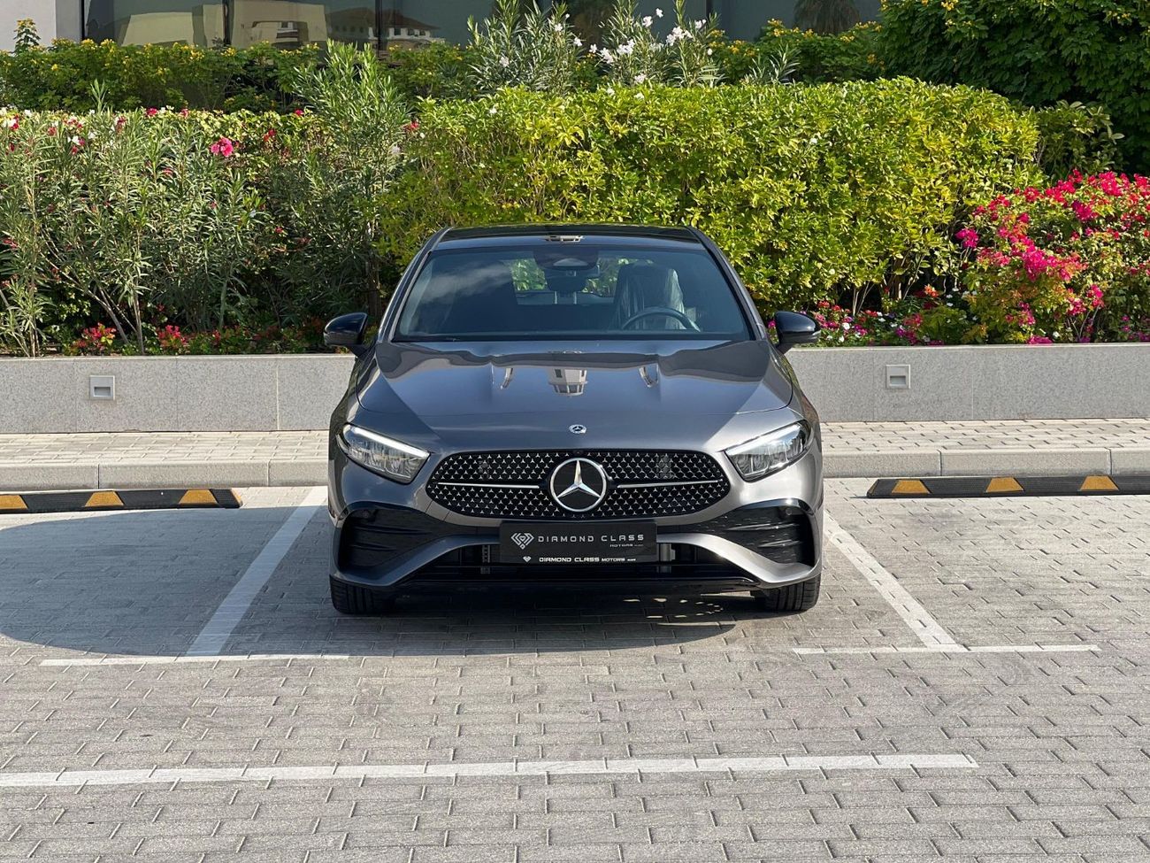 Mercedes-Benz A 200 Mercedes A200 AMG Full option Panoramic  360 Camera GCC 2024 Zero KM UNWARRANTY