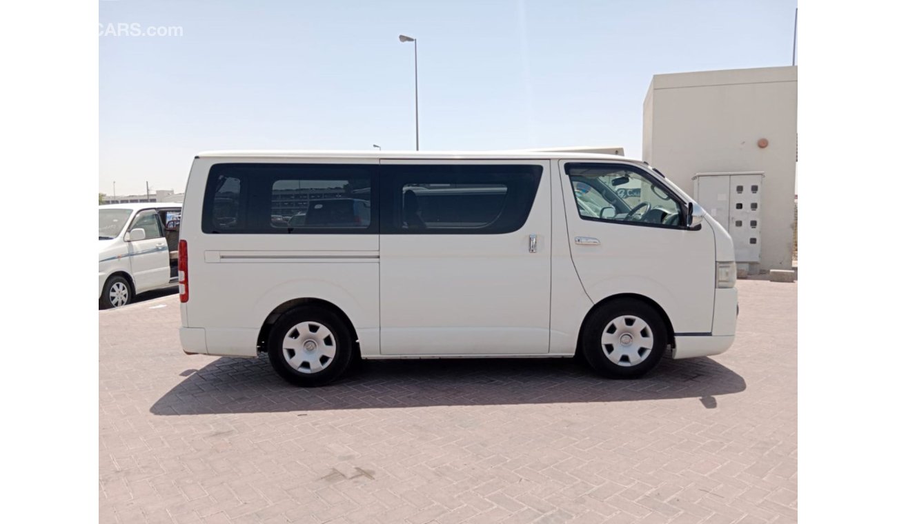 Toyota Hiace TOYOTA HIACE VAN RIGHT HAND DRIVE (PM1447)