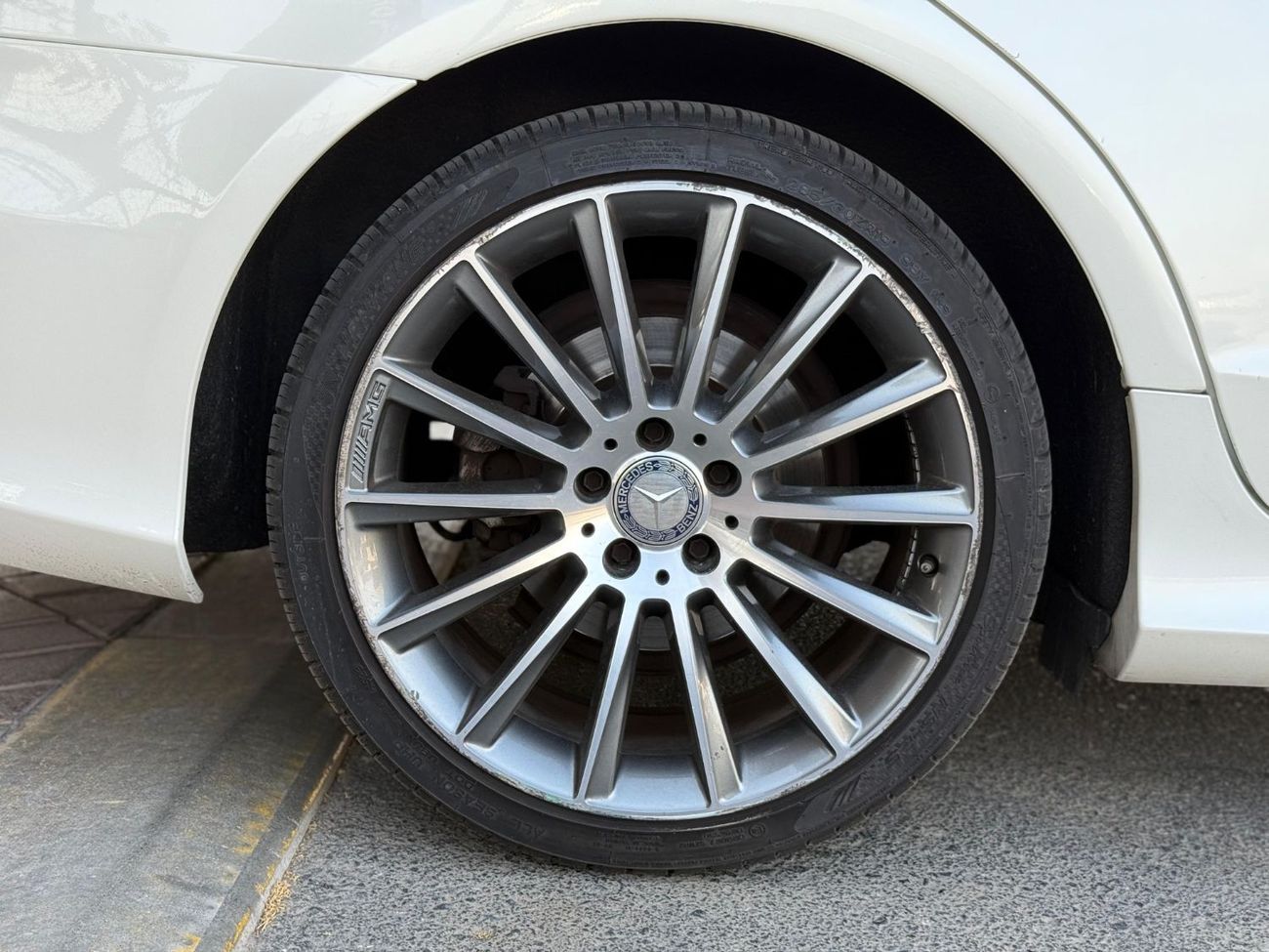 مرسيدس بنز CLS 400