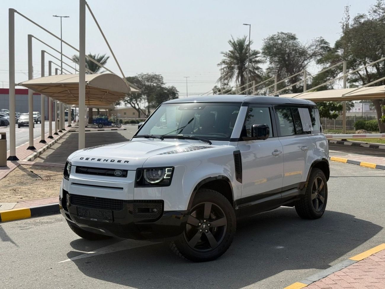 Land Rover Defender 110 X P525 5.0L