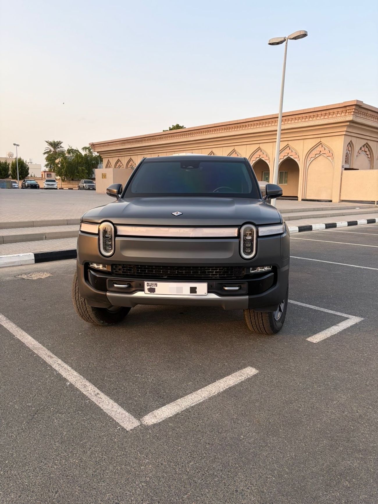 Rivian R1T Quad Motor Adventure Edition