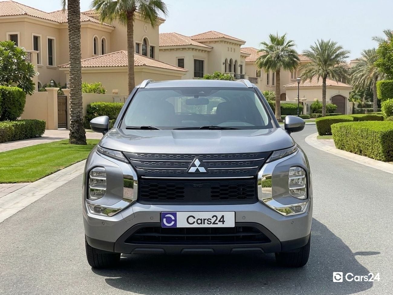 ميتسوبيشي آوتلاندر 2.5L 2023 | 0 DP | 1013/Month | 30 Day Return | Service History