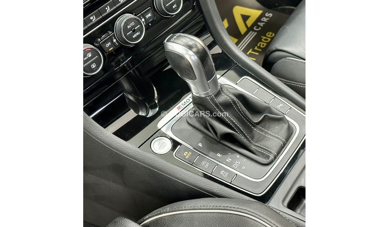 Volkswagen Golf 2019 Volkswagen Golf R, Full Service History, Warranty, GCC