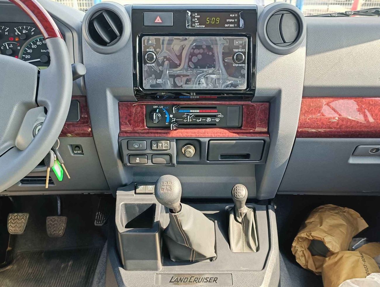 Toyota Land Cruiser 70 LX | 4.0L V6 Petrol | M/T | Chrome Mirror With Grey Interior (CODE # 67936)