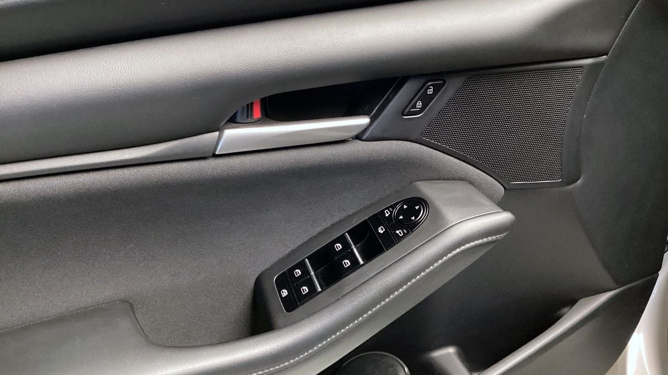 Mazda 3 2.0 SELECT AUTO | Guaranteed Warranty | 0 Down Payment