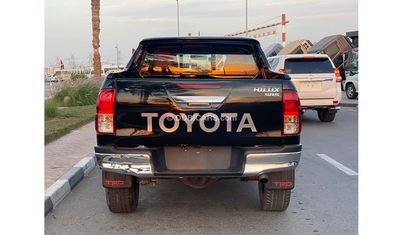 Toyota Hilux TRD 2018 Adventure GCC V6 4.0L Petrol Push Start [LHD] AT 4x4 Leather Seats Premium Condition