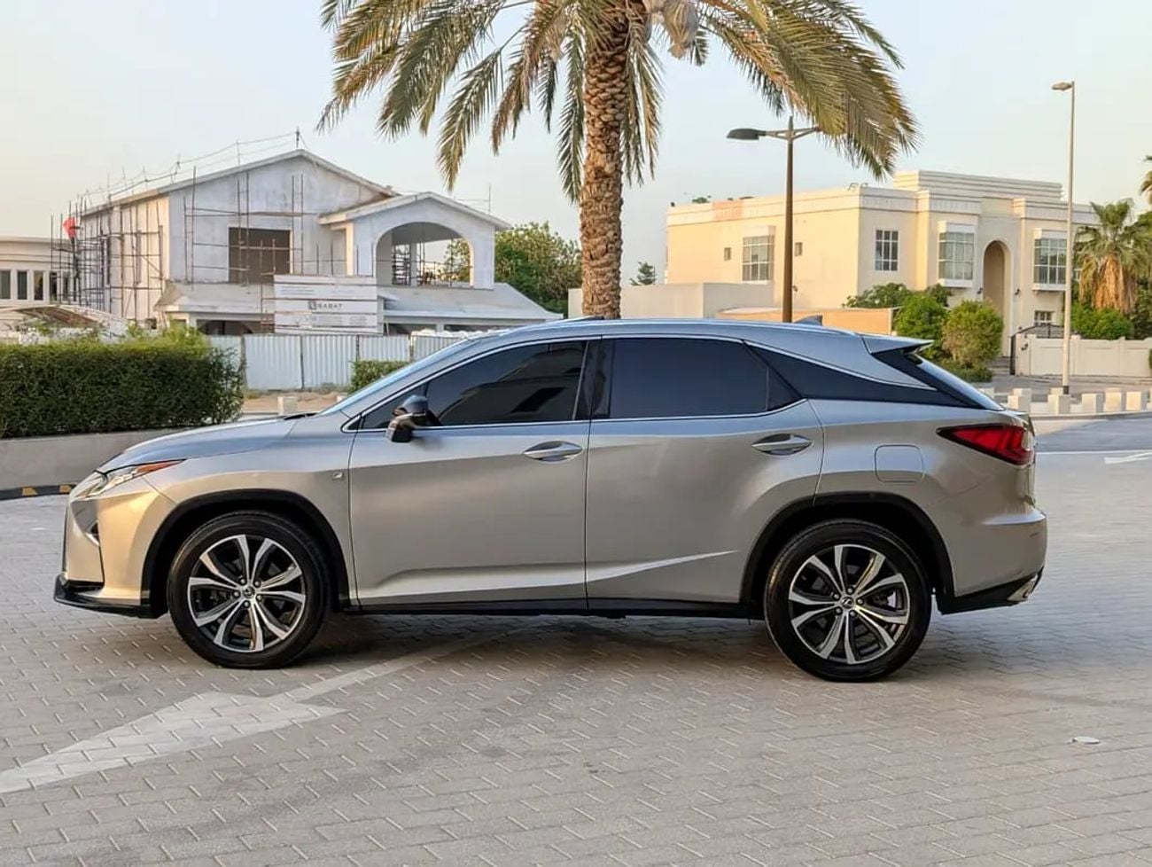 لكزس RX 350 RX 350 F Sport - American Specs - Excellent Condition