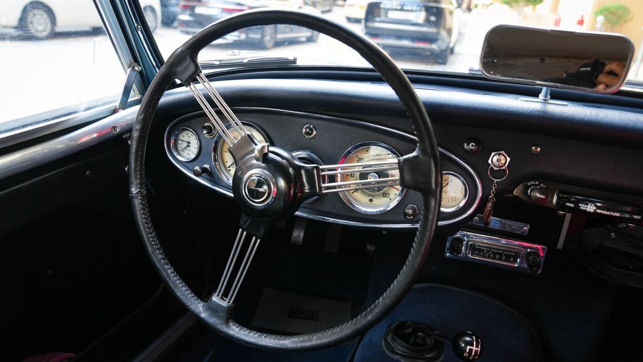 Austin Healey 3000 ice blue, wire wheels