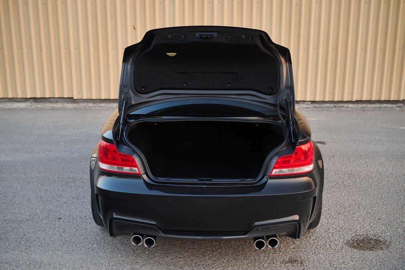 BMW 1M - Rare Black Sapphire